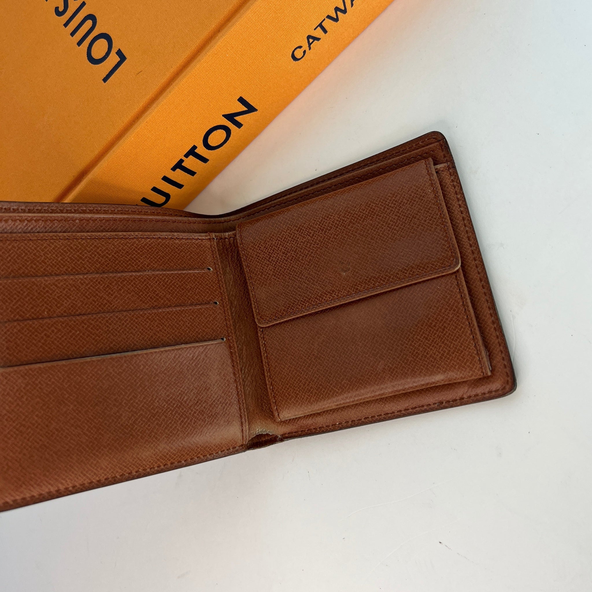 Louis Vuitton Mens Marco Wallet – yourvintagelvoe