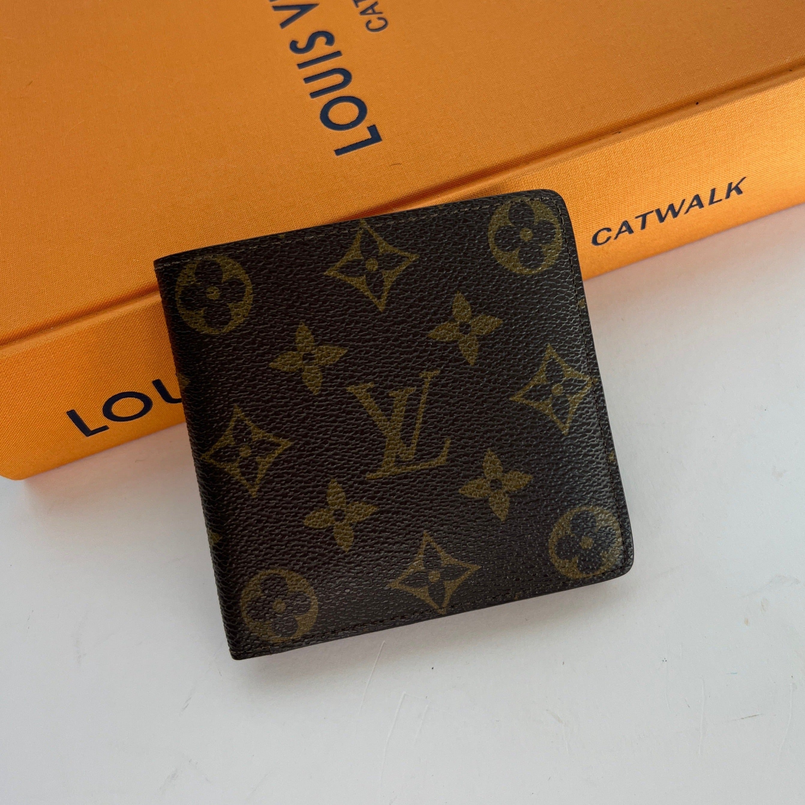 LOUIS VUITTON Elise Portefeuille Marco Browns Monogram, Trifold