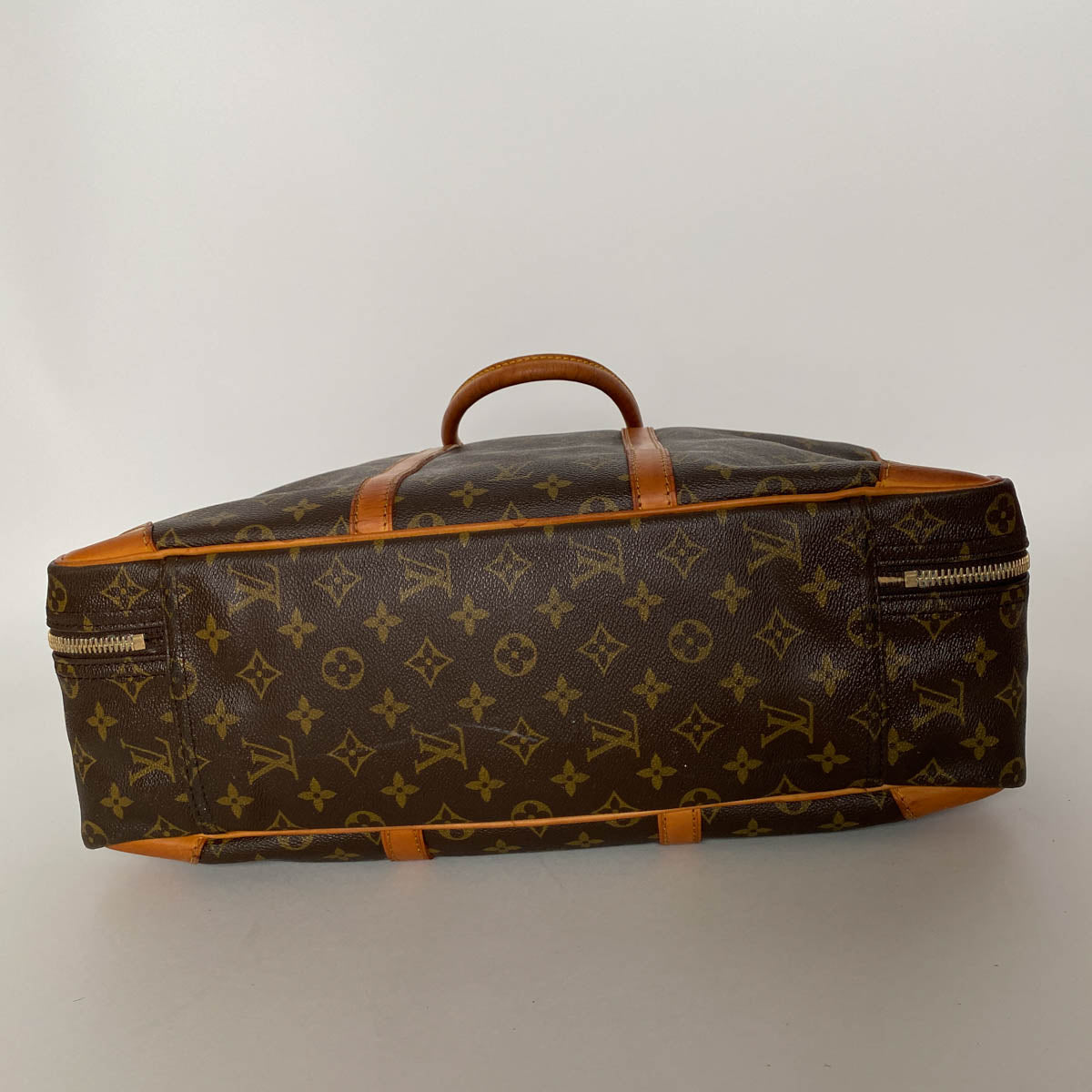 Authentic a vintage Louis Vuitton sirius 45, Luxury, Bags & Wallets on  Carousell